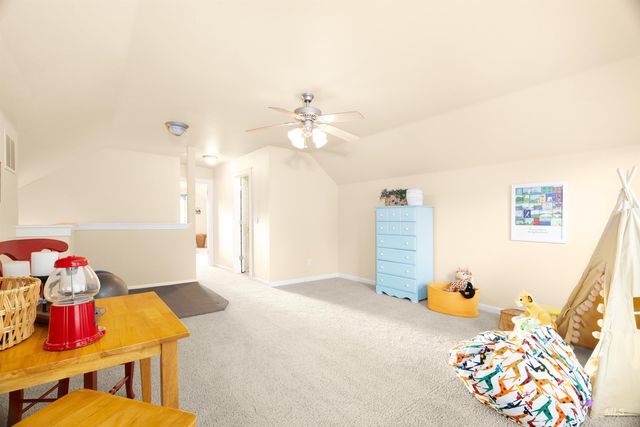 4048 N Tallgrass Ave, Meridian, ID 83646