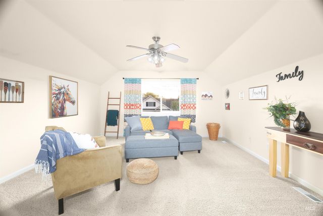 4048 N Tallgrass Ave, Meridian, ID 83646