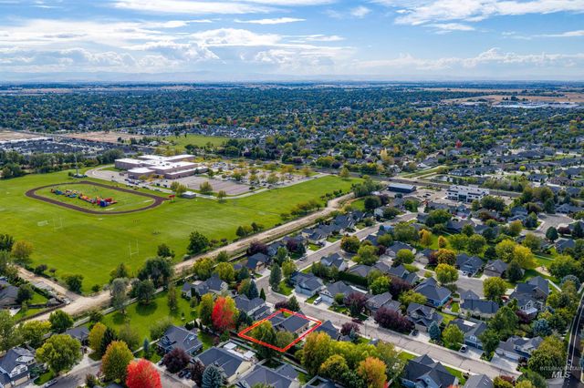 4048 N Tallgrass Ave, Meridian, ID 83646