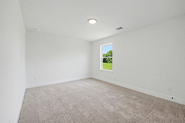 8 Keystone Court, Angleton, TX 77515