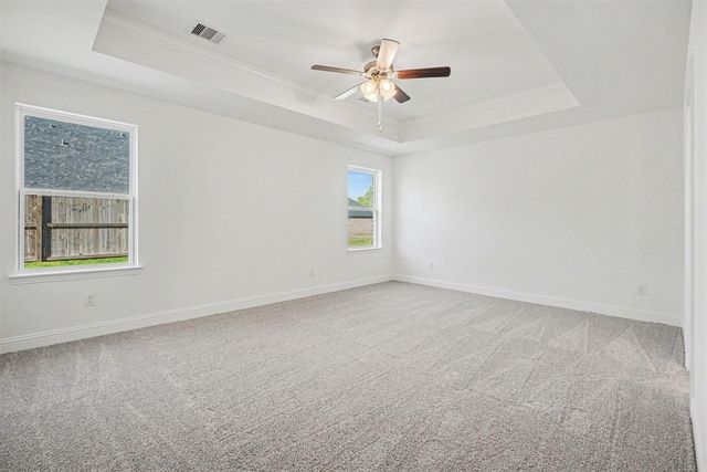 8 Keystone Court, Angleton, TX 77515