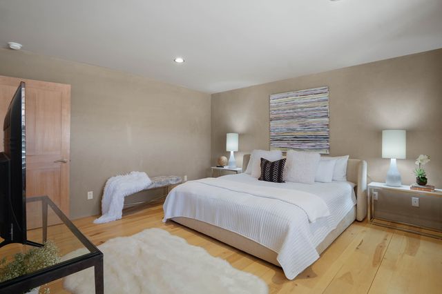 996 Old Pecos Trail, Santa Fe, NM 87505