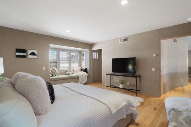 996 Old Pecos Trail, Santa Fe, NM 87505