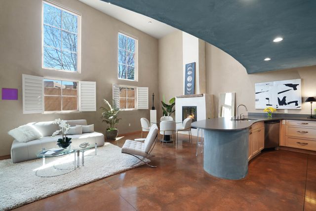 996 Old Pecos Trail, Santa Fe, NM 87505