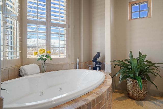 996 Old Pecos Trail, Santa Fe, NM 87505