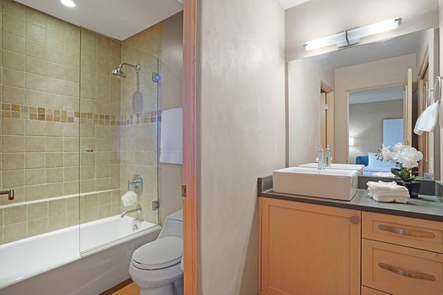 996 Old Pecos Trail, Santa Fe, NM 87505