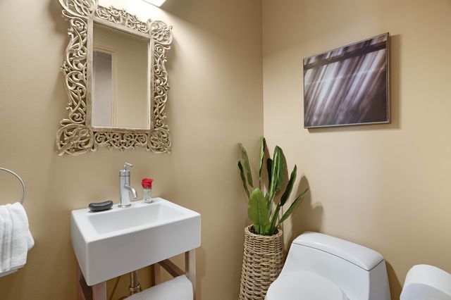 996 Old Pecos Trail, Santa Fe, NM 87505