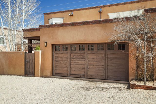 996 Old Pecos Trail, Santa Fe, NM 87505