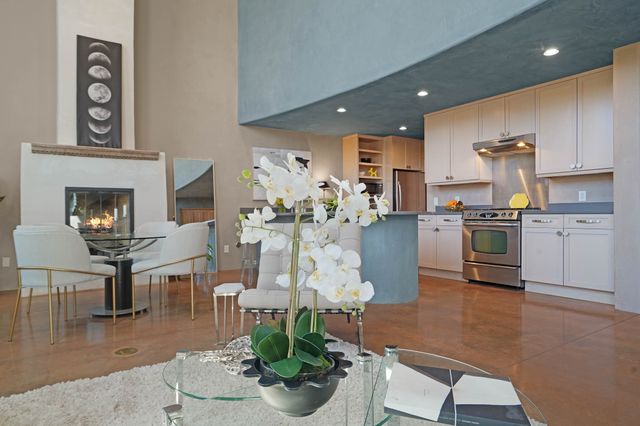 996 Old Pecos Trail, Santa Fe, NM 87505