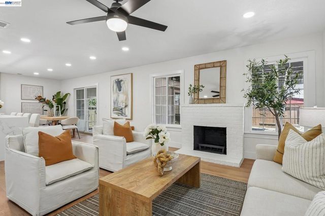 5954 Running Hills Ave, Livermore, CA 94551