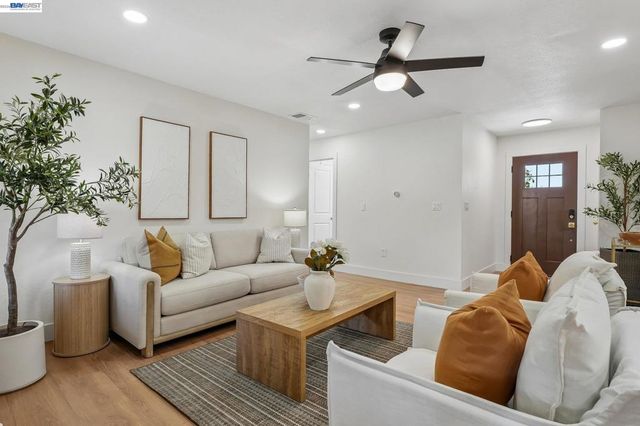 5954 Running Hills Ave, Livermore, CA 94551