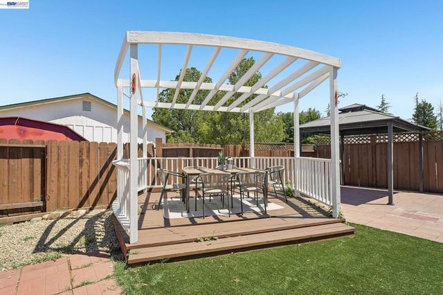 5954 Running Hills Ave, Livermore, CA 94551
