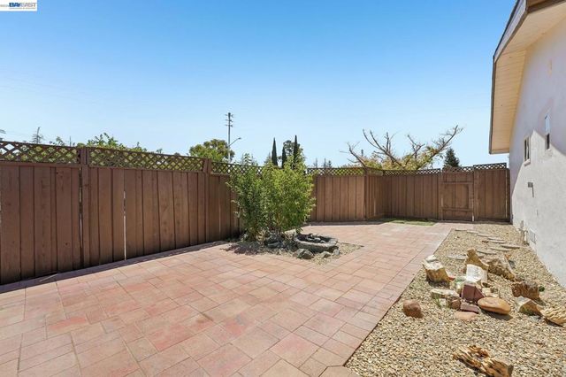 5954 Running Hills Ave, Livermore, CA 94551