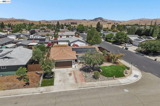 5954 Running Hills Ave, Livermore, CA 94551