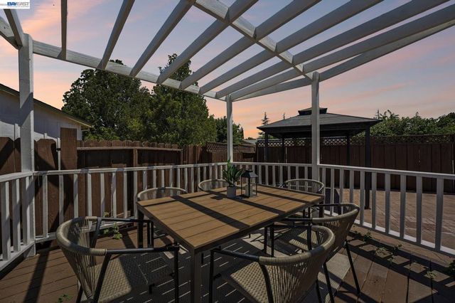 5954 Running Hills Ave, Livermore, CA 94551