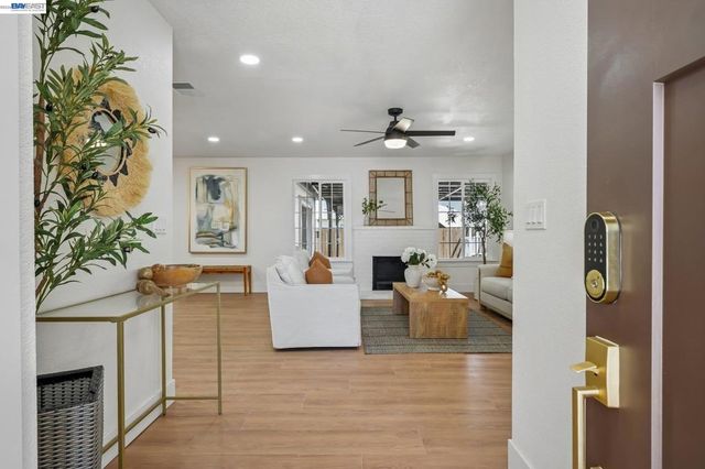 5954 Running Hills Ave, Livermore, CA 94551