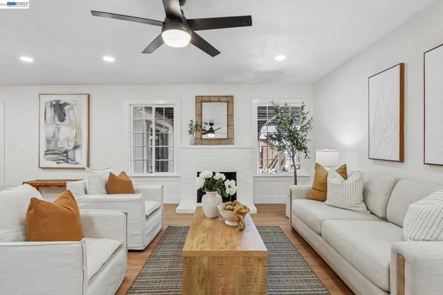 5954 Running Hills Ave, Livermore, CA 94551