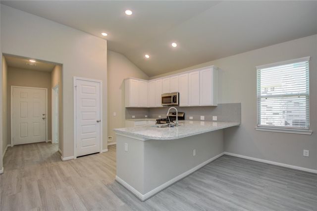 8418 Beacon Bay Circle, Baytown, TX 77523