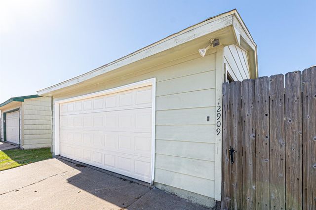 12909 Clarewood Drive, Houston, TX 77072