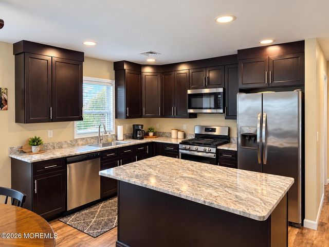68 Edinburgh Drive, Toms River, NJ 08757