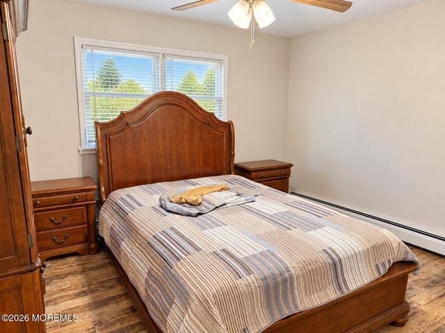68 Edinburgh Drive, Toms River, NJ 08757