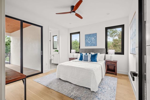 1901 W Saint Johns Ave, Austin, TX 78757