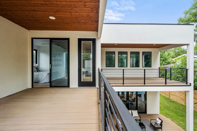 1901 W Saint Johns Ave, Austin, TX 78757
