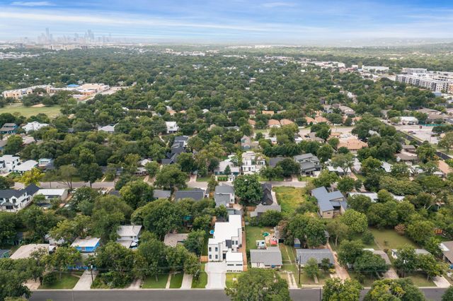 1901 W Saint Johns Ave, Austin, TX 78757