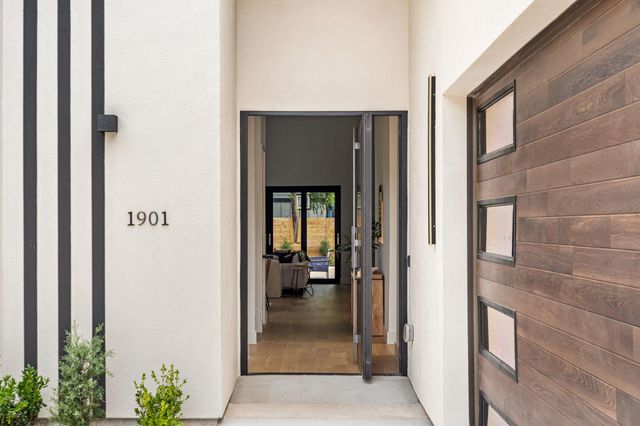 1901 W Saint Johns Ave, Austin, TX 78757