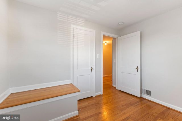 937 N LEBANON ST, Arlington, VA 22205