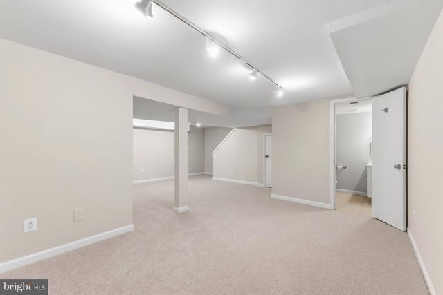937 N LEBANON ST, Arlington, VA 22205