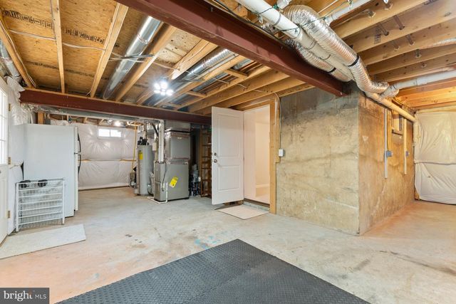 937 N LEBANON ST, Arlington, VA 22205