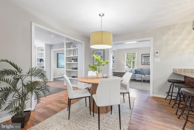 937 N LEBANON ST, Arlington, VA 22205