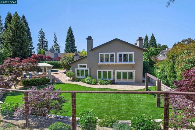 1088 Yorkshire Pl, Danville, CA 94506