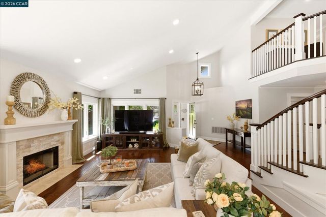1088 Yorkshire Pl, Danville, CA 94506