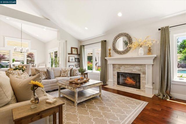 1088 Yorkshire Pl, Danville, CA 94506