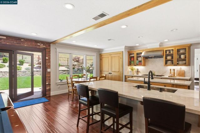 1088 Yorkshire Pl, Danville, CA 94506
