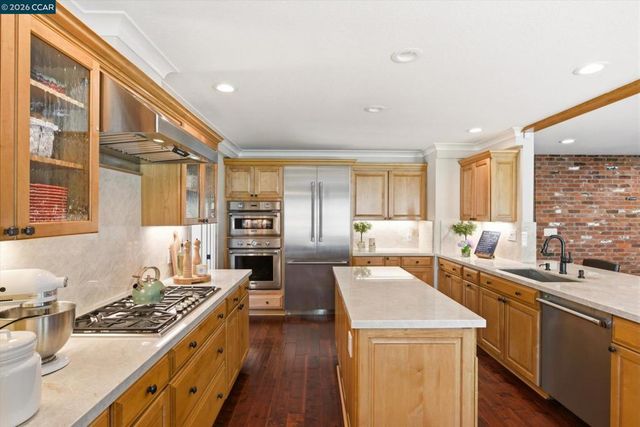 1088 Yorkshire Pl, Danville, CA 94506