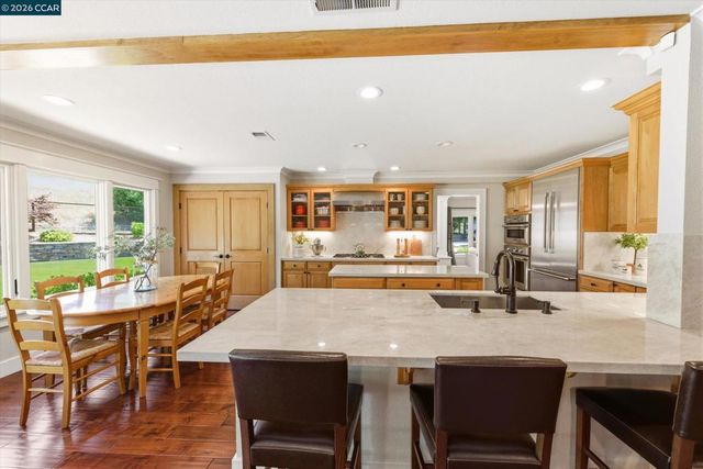 1088 Yorkshire Pl, Danville, CA 94506