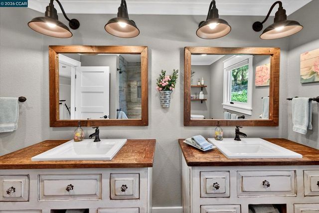 1088 Yorkshire Pl, Danville, CA 94506