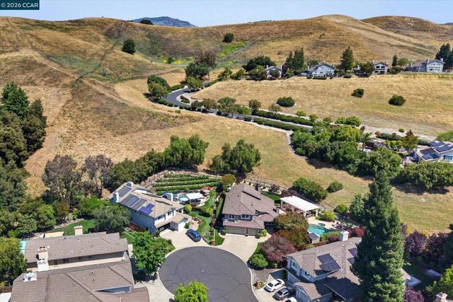 1088 Yorkshire Pl, Danville, CA 94506