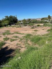 112 N South Avenue 11, Superior, AZ 85173