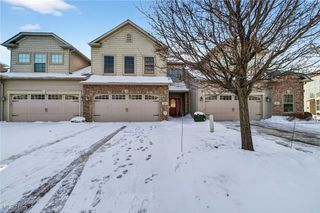 300 Lakewick Lane, Willowick, OH 44095