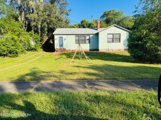 8041 OAKWOOD Street, Jacksonville, FL 32208