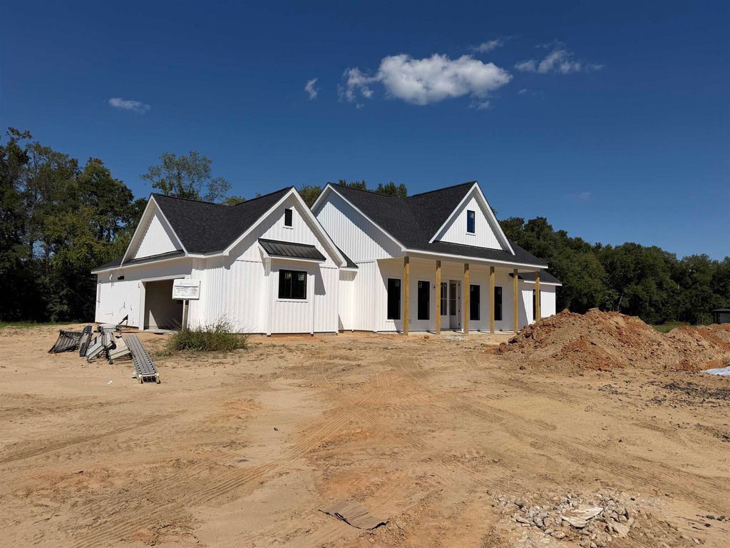 2680 NW Pleasant Grove Rd., Loris, SC 29569 — exterior