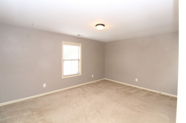 337 Crooked Creek Ln, Hendersonville, TN 37075