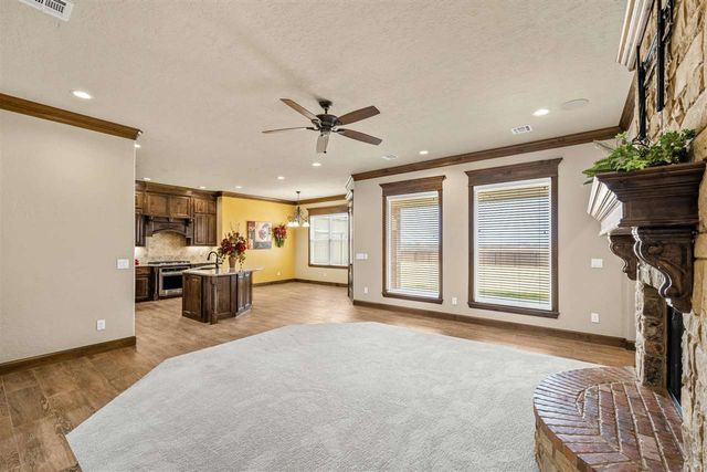 13145 NE Clearwater Cir, Elgin, OK 73538