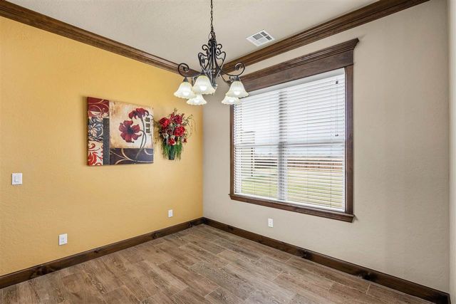 13145 NE Clearwater Cir, Elgin, OK 73538