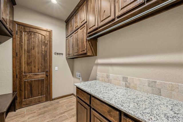 13145 NE Clearwater Cir, Elgin, OK 73538