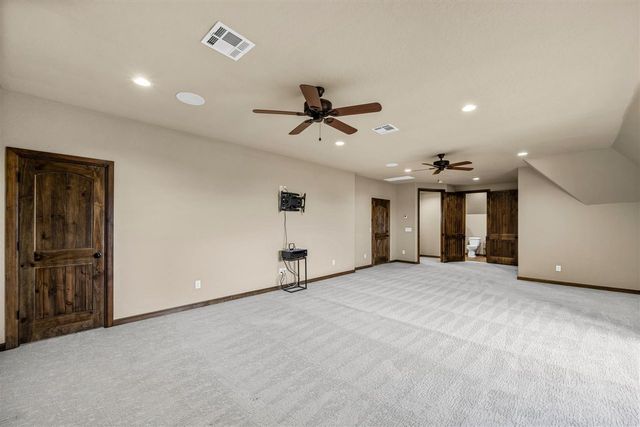 13145 NE Clearwater Cir, Elgin, OK 73538